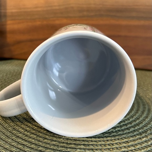 Heathcote & Ivory Buzy Beez 10 Oz Mug. Blue Gray Background Floral With Bees EUC - Picture 5 of 8